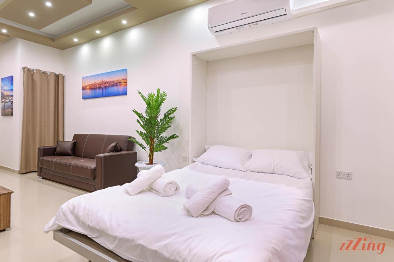 Luxurious Duplex Seafront Apt W Amazing Sea Views Birżebbuġa Exterior foto